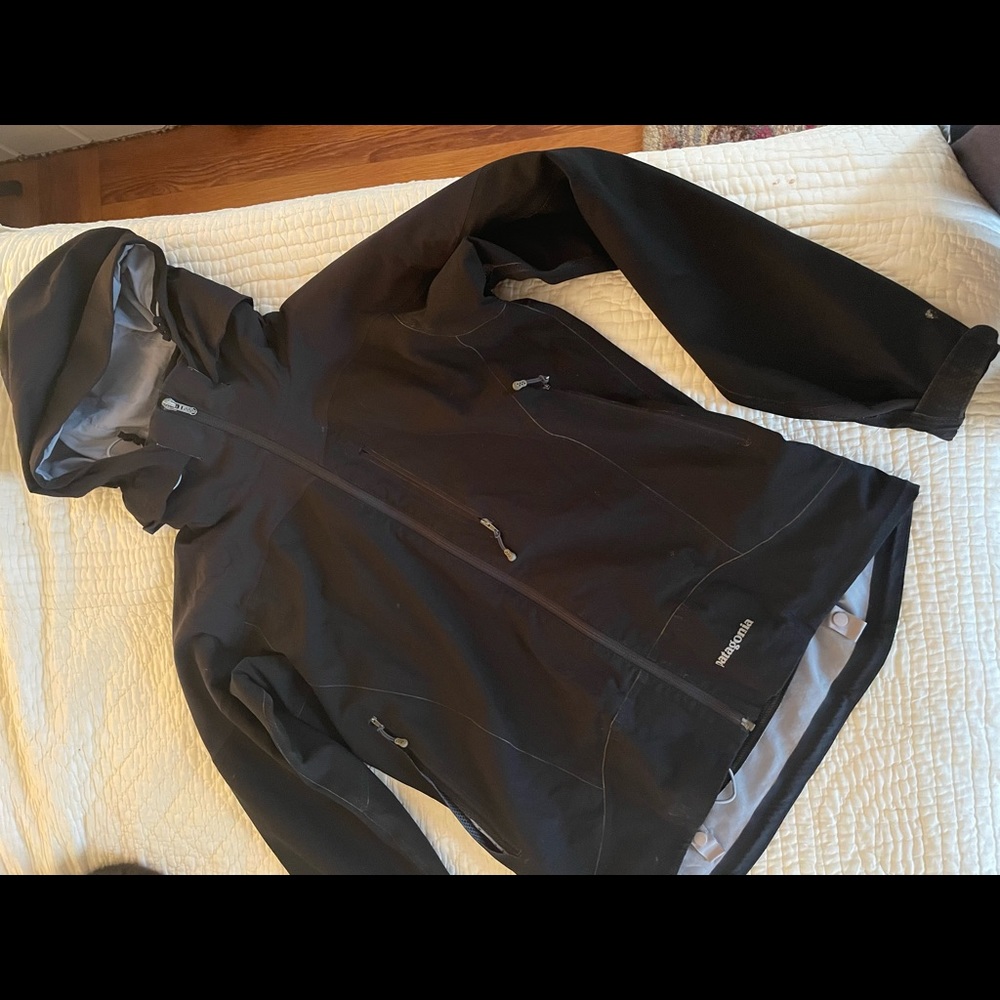 Patagonia rain jacket, black